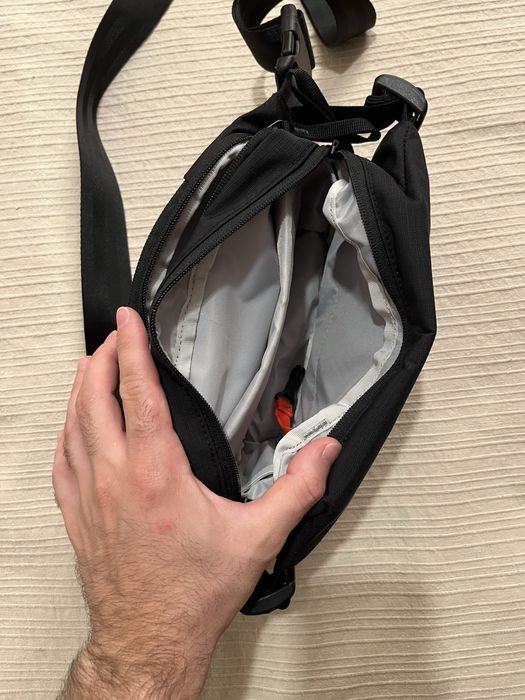 Bolsa Moment Everything Sling 2L