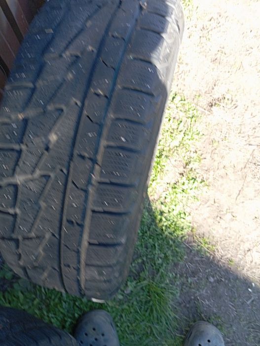 Продам комплект зимових коліс