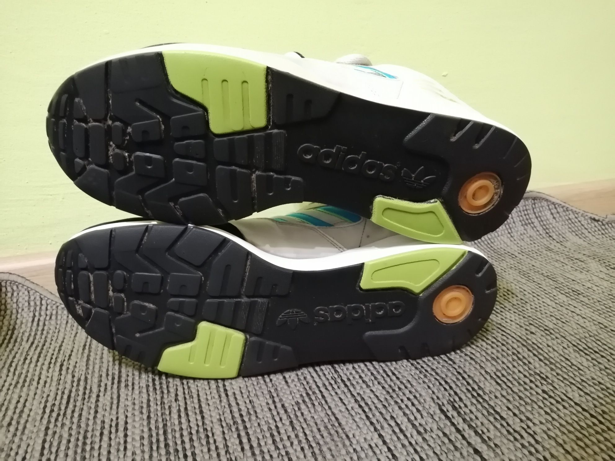 Кроссовки Adidas Tech super