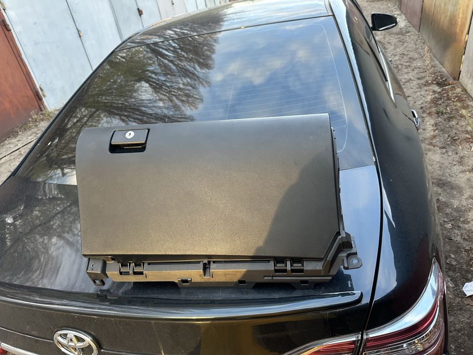 Бардачек toyota camry 50 / 55