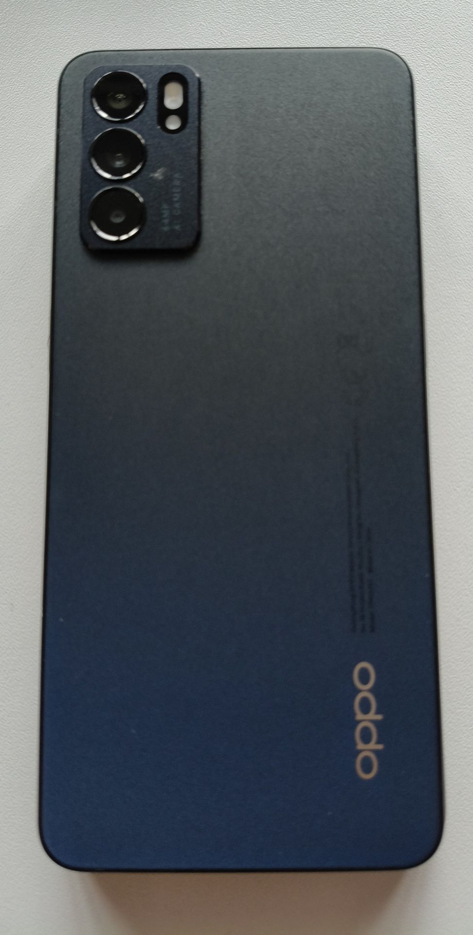 oppo  Reno 6 5g 8/128gb android 13
