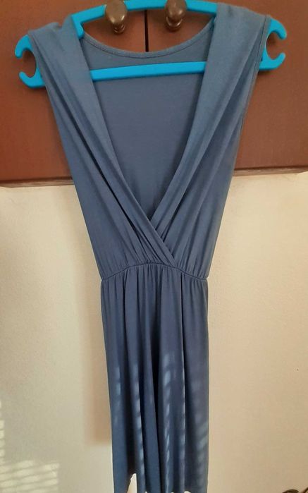 Vestido coral e azul indigo
