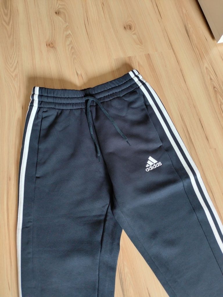 Spodnie dresowe adidas