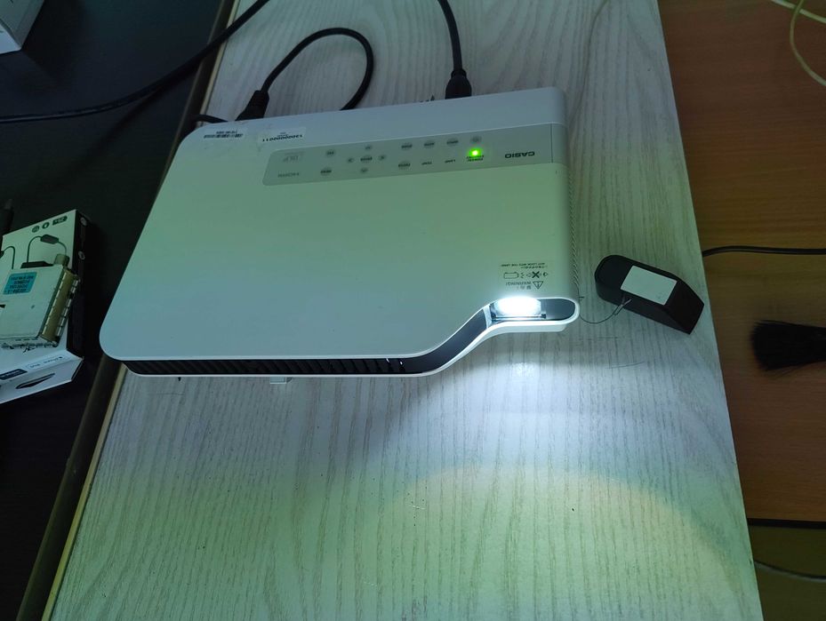 Projetor LASER Portátil CASIO