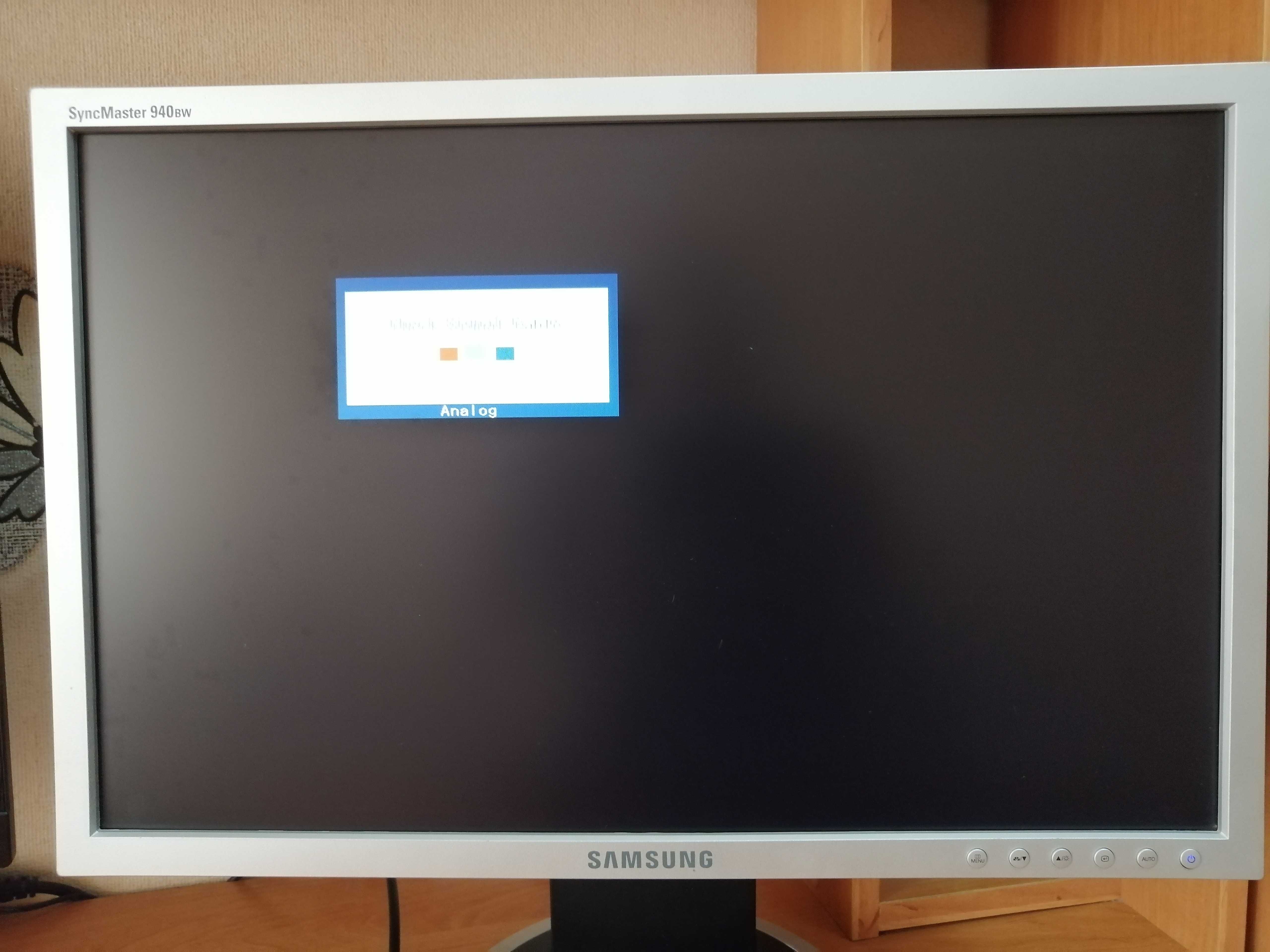 Монітор Samsung SyncMaster 940BW і Кабель VGA на HDMI