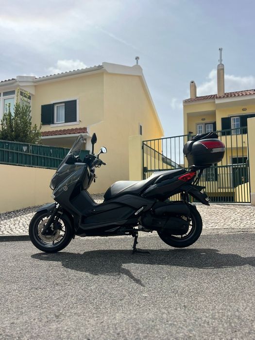 Yamaha x-max 125