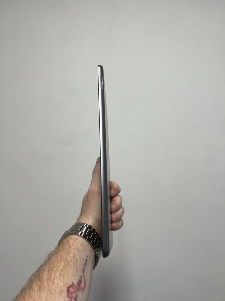 Apple Ipad 10.2 2021 акб97% в идеальном состоянии Apple pencil