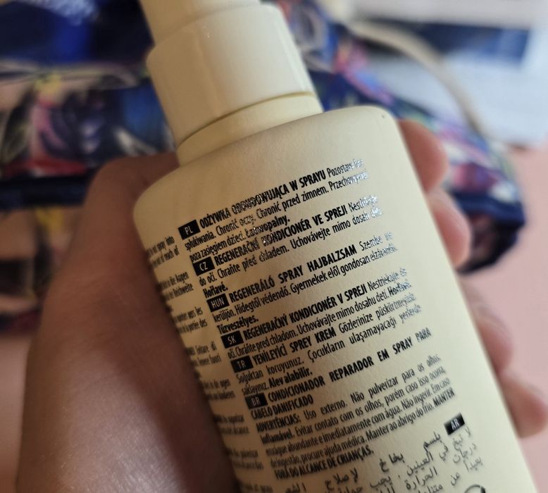 Authentic Beauty Concept Replenish Spray Conditioner + kosmetyczka