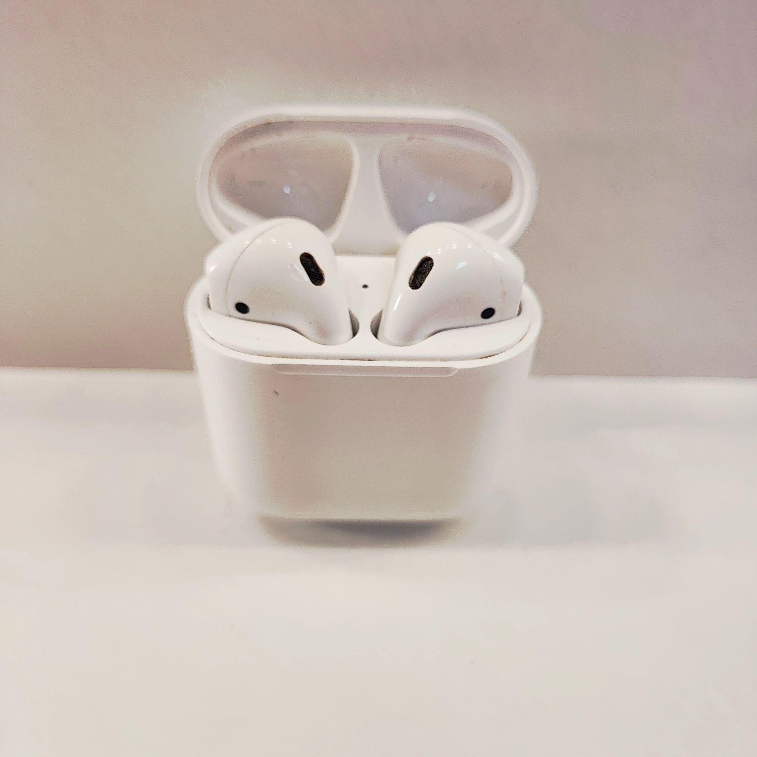 Навушники ОРИГІНАЛ Apple AirPods 2 with Charging Case (MV7N2AM/A)