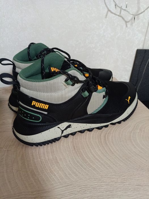 Продам кросівки PUMA