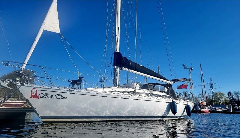 Jacht żaglowy morski Beneteau First 375 11.5m (nie bavaria oceanis)