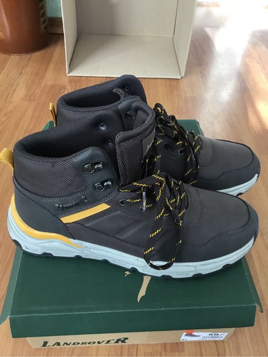 Ботинки- кроссовки фирмы Лэндровер
