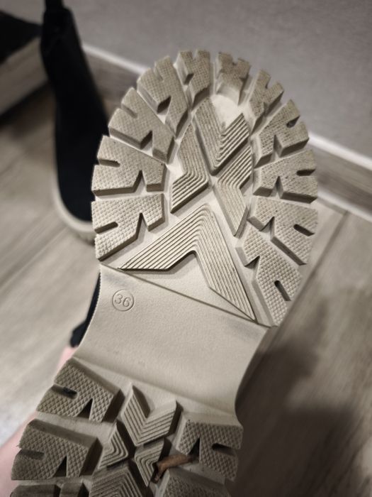 Челсі з натуральної замші