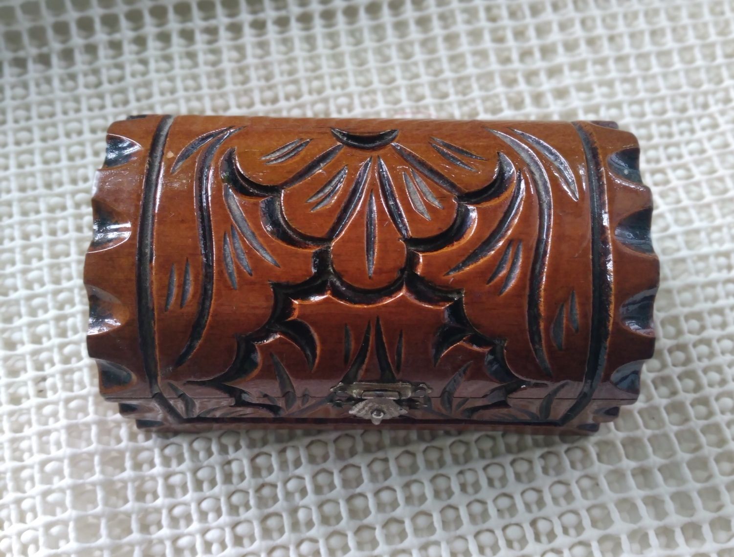 Винтажная деревяная шкатулка
