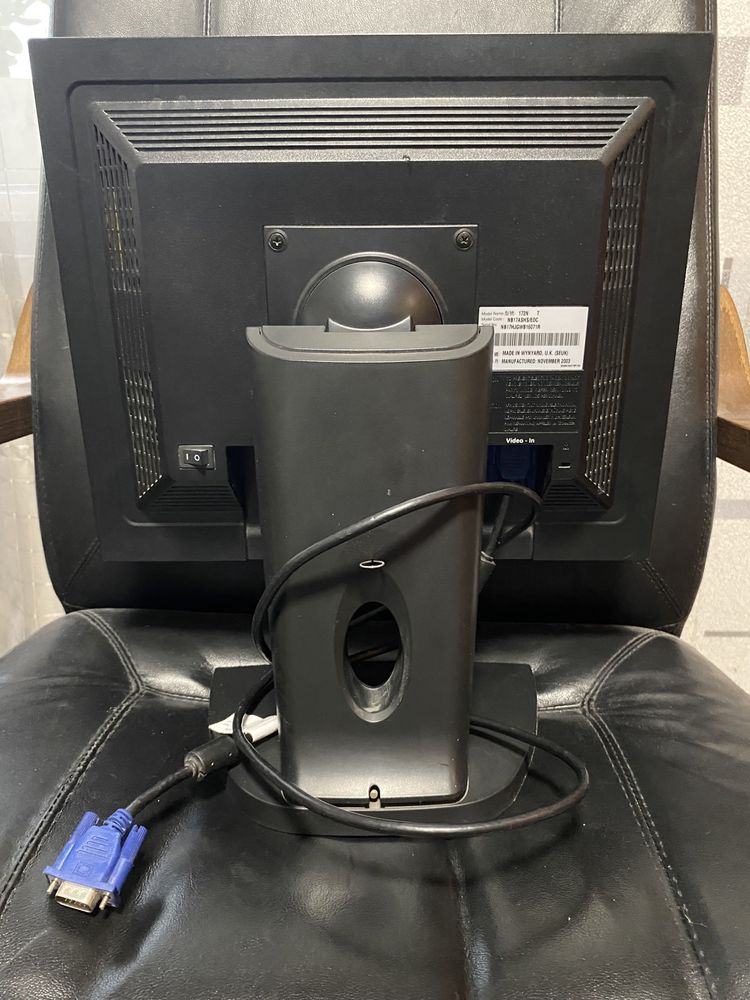Монитор Samsung SyncMaster 172N