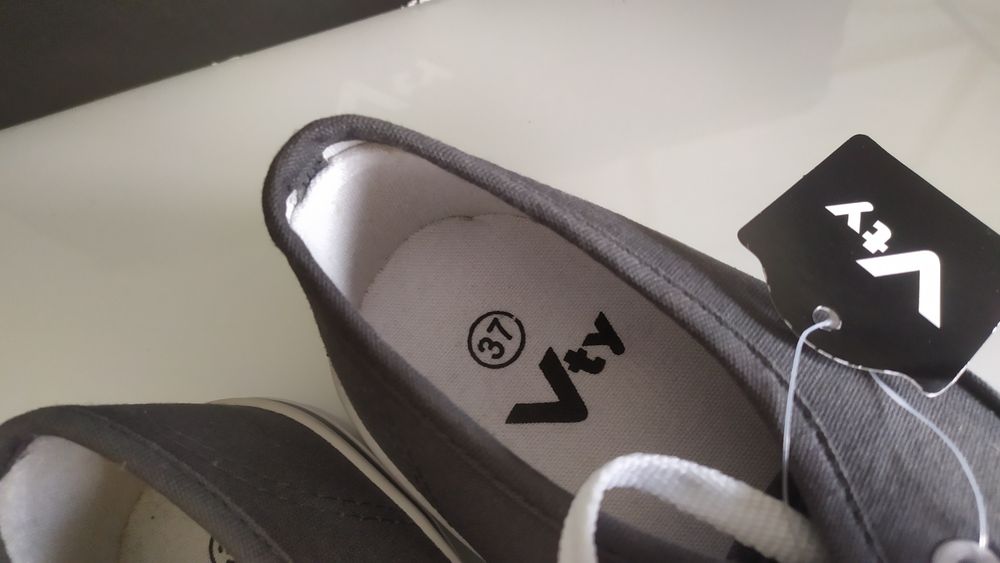 Tênis novos vty tamanho 37