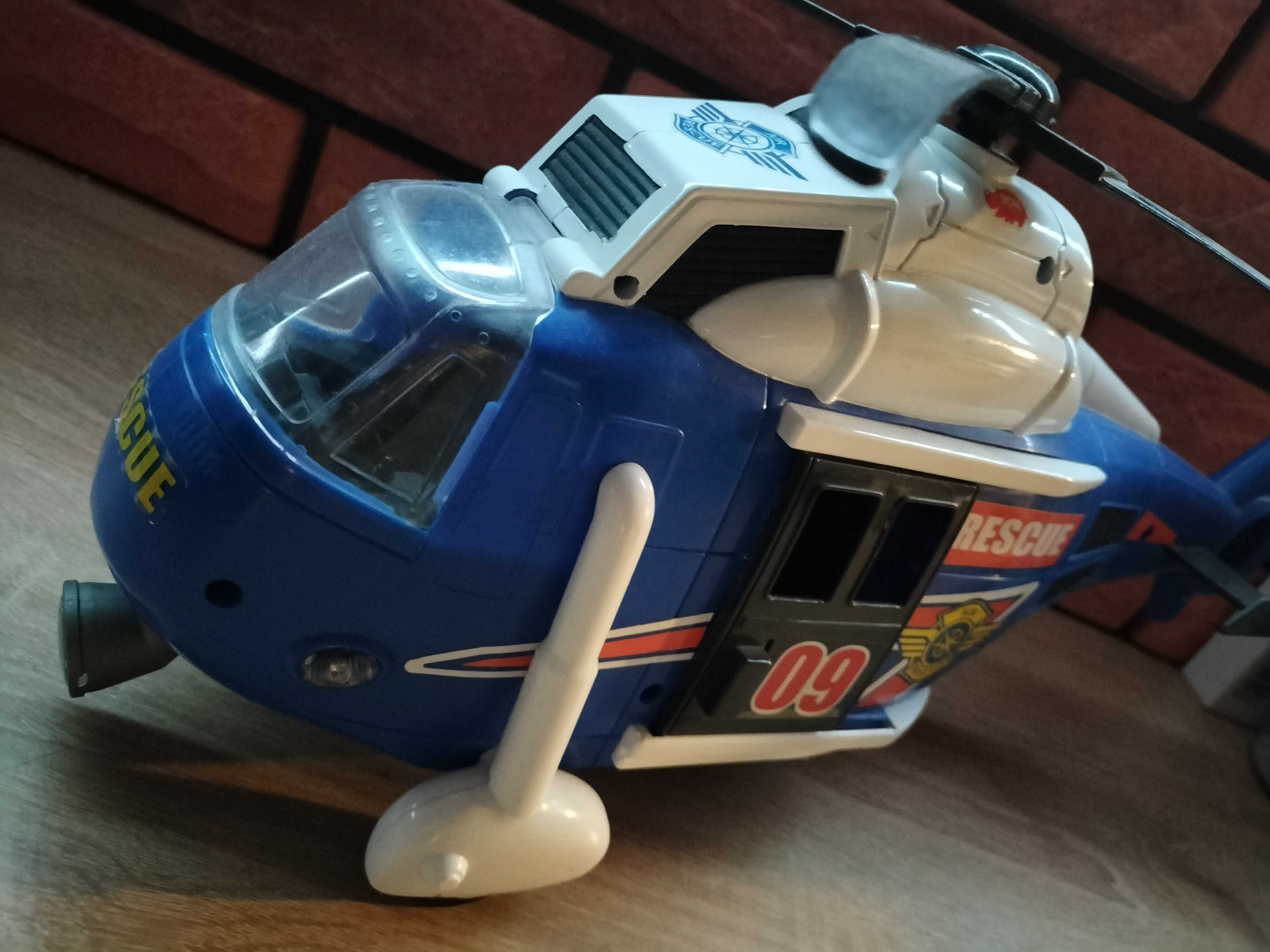 Helikopter ze światłem i dzwiękiem Dickie toys
