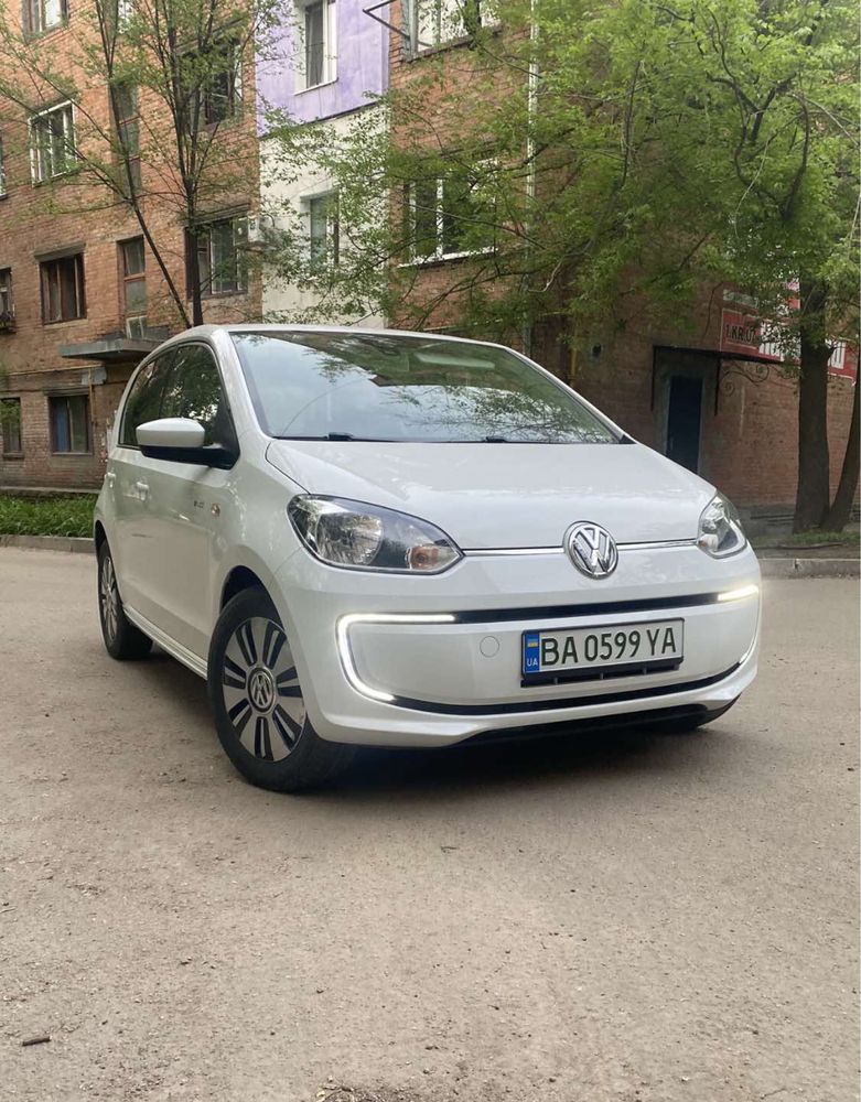 Volkswagen e-Up 2014