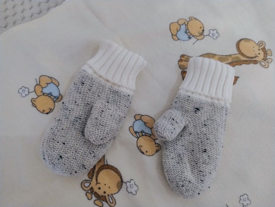 Rękawiczki z jednym palcem H&M rozmiar 86/92