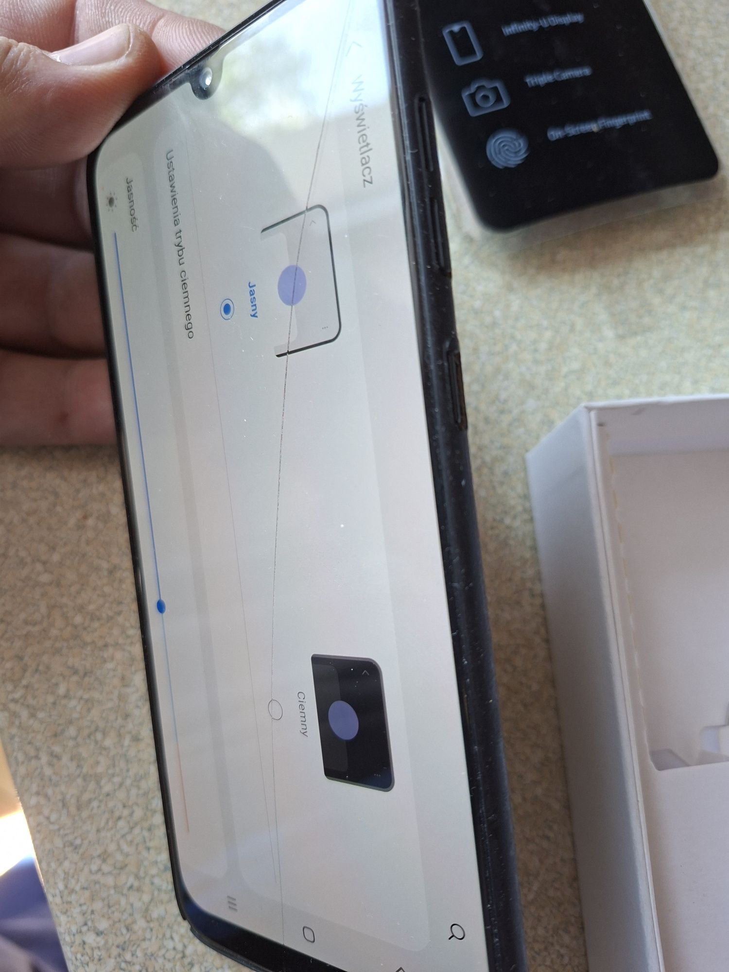 Samsung A50 4/128GB z pudełkiem