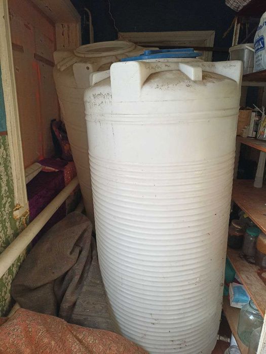 Продам Бочку 550 литров. Пищевой Пластик