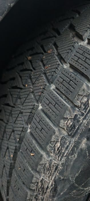 255 50 19 комплект