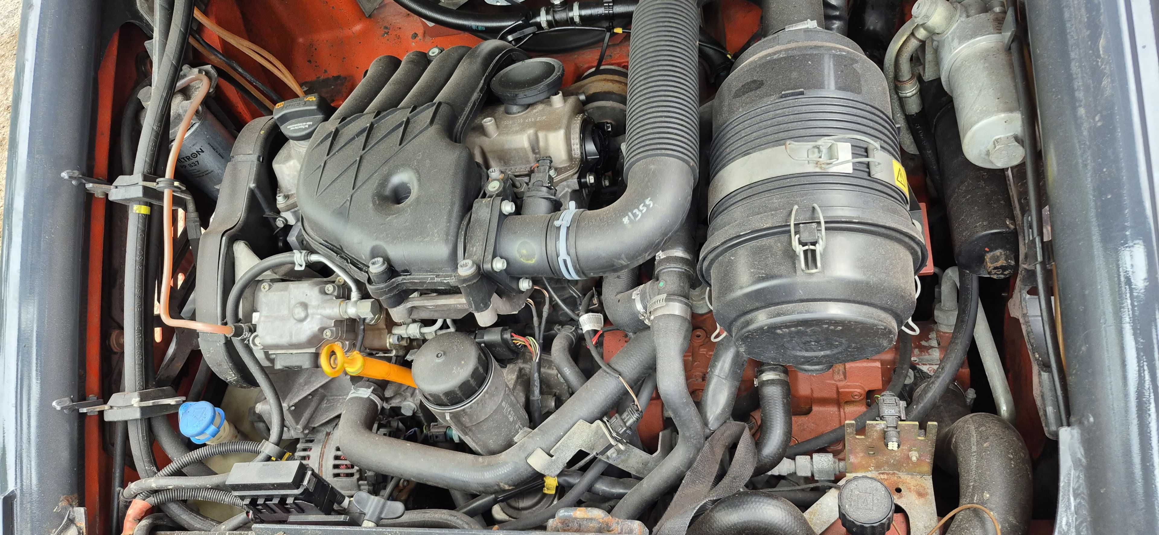 Wózek Widłowy Linde H20D - Diesel - Triplex 4.70 m - 7900 mth - BDB