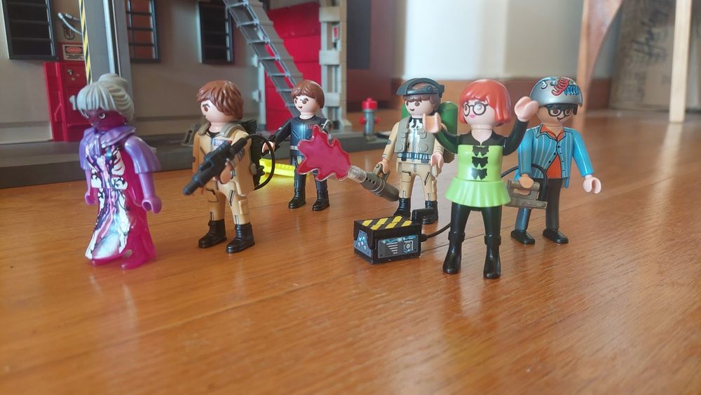 Playmobil Ghostbusters 9219 (quartel)+70170 (carro Ecto-1)+9221 (Marsh