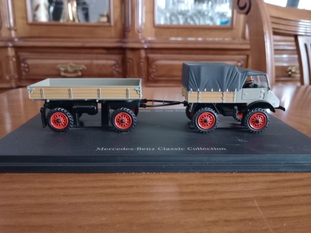 Unimog escala 1/43