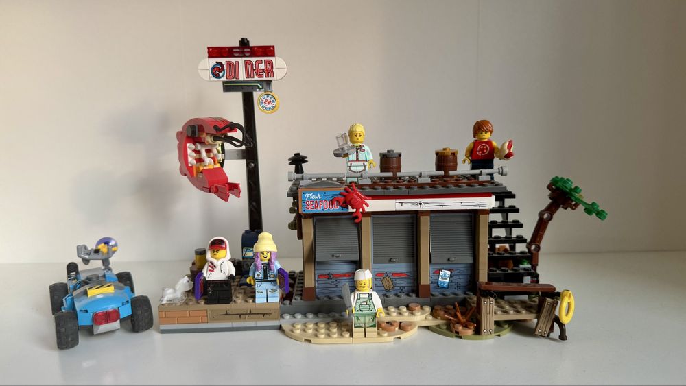 LEGO 70422 Hidden Side - Kłopoty w restauracji