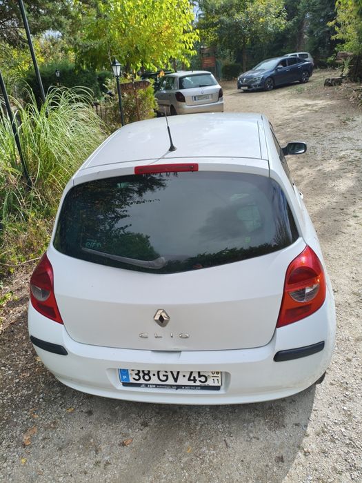 Vendo Clio comercial impecável