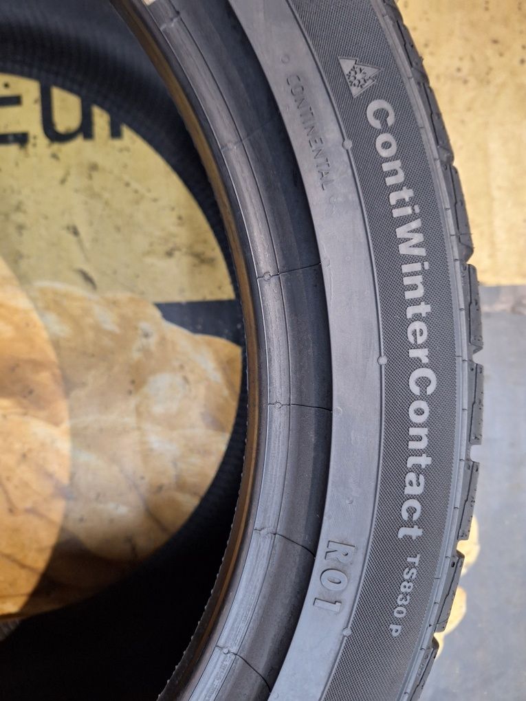Opona 295 35 R 19 104W Continental ContiWinterContact TS830P