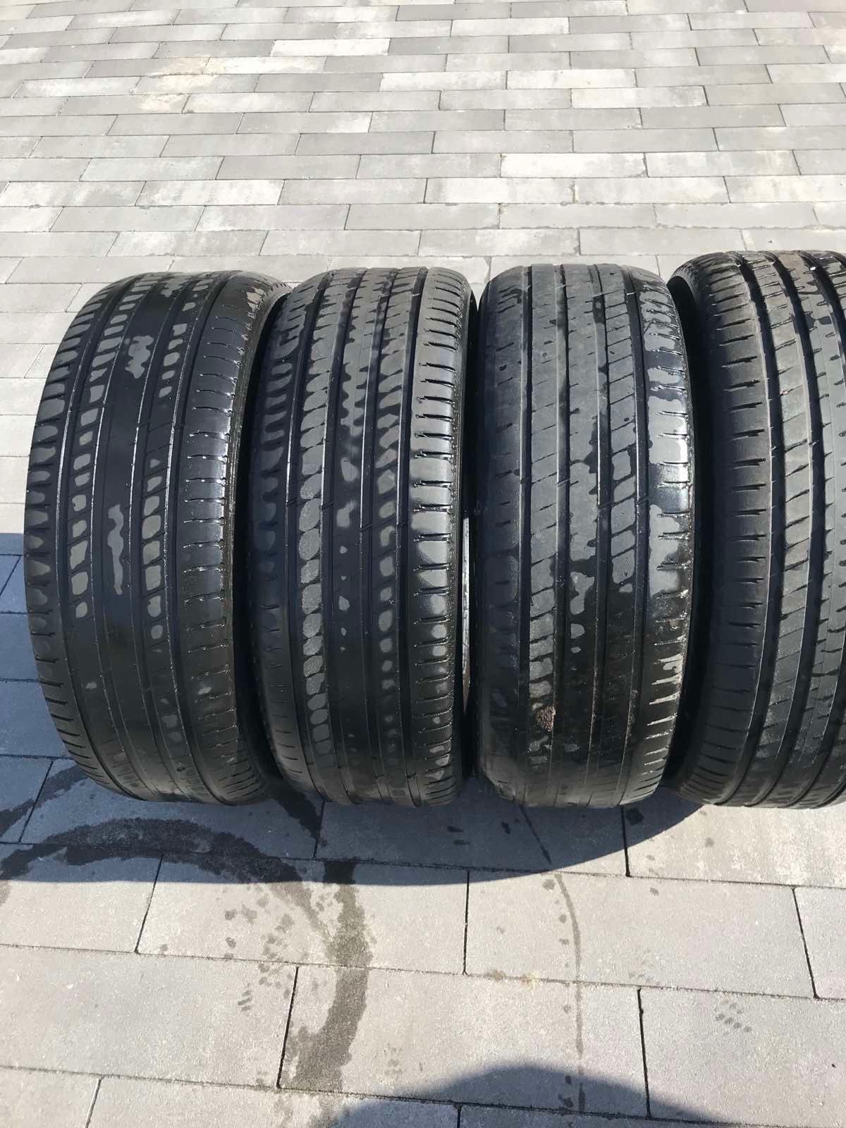 Продам Шины Michelin 235/60 R18, б/у