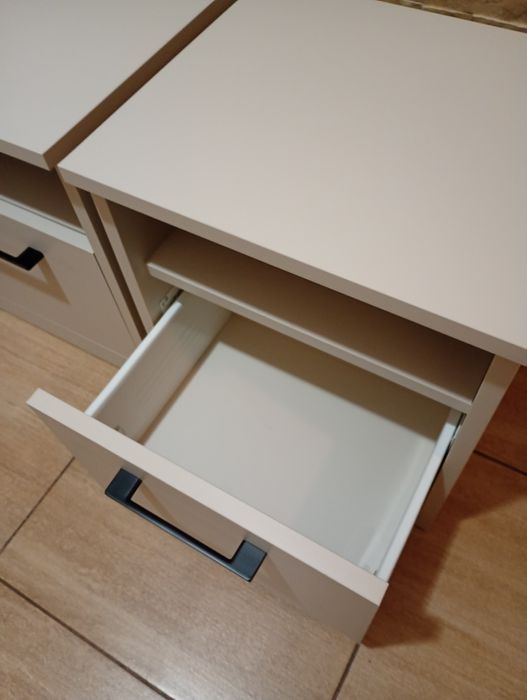 Stoliki nocne szafki Nowe komplet kolor szampan