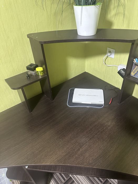 Продам компьюторный стол