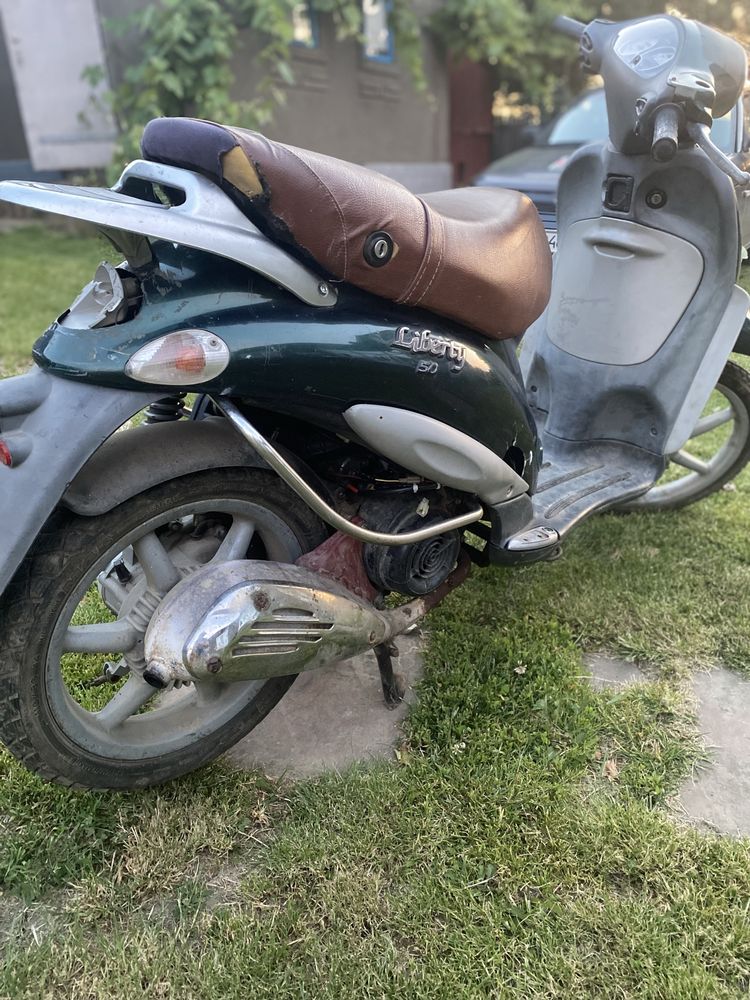 Мопед piaggio liberti 150