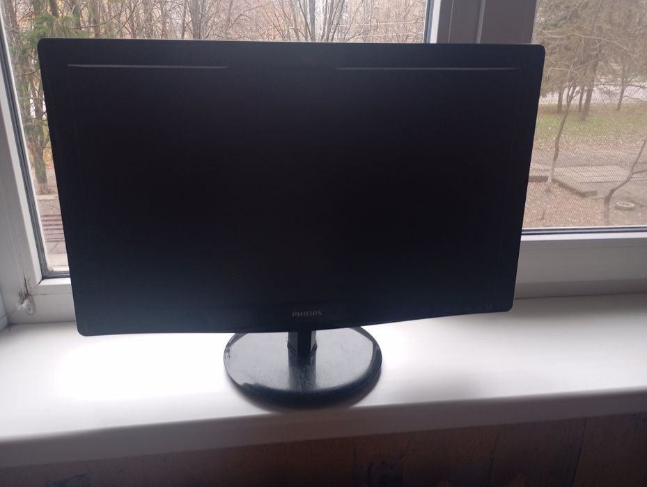 Монитор Philips диагональ 21.