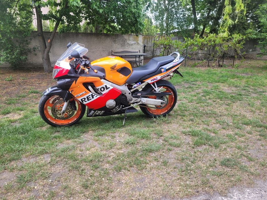 Honda CBR F4 REPSOL czytaj opis!