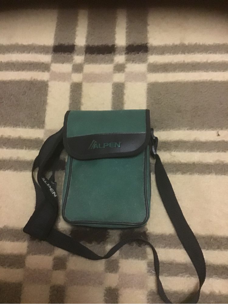 Бинокль Alpen Optics Apex XP 10x50 APO
