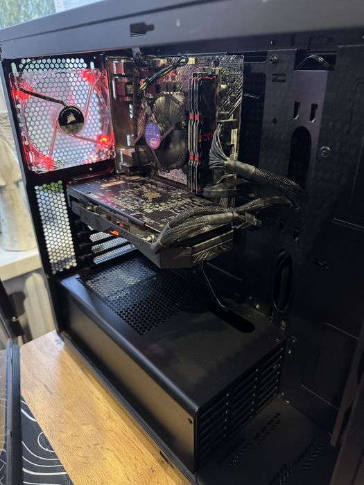 Zestaw Komputer Gamingowy