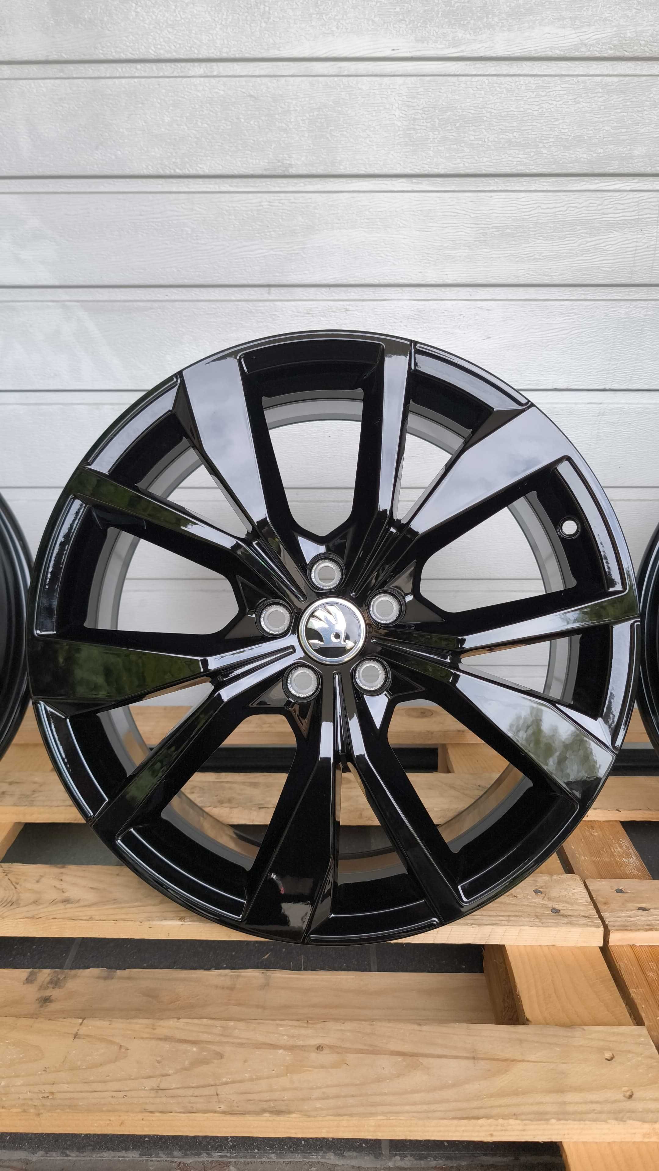 Felgi aluminiowe Skoda Kamiq Scala 18" 5x100 Et 39 NOWE (B606)