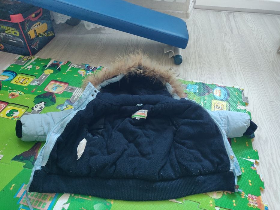 Дуууже тепла зимова куртка для хлопчика