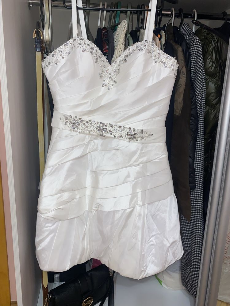 Сукня фірмова E-Dresses обмен выпускное