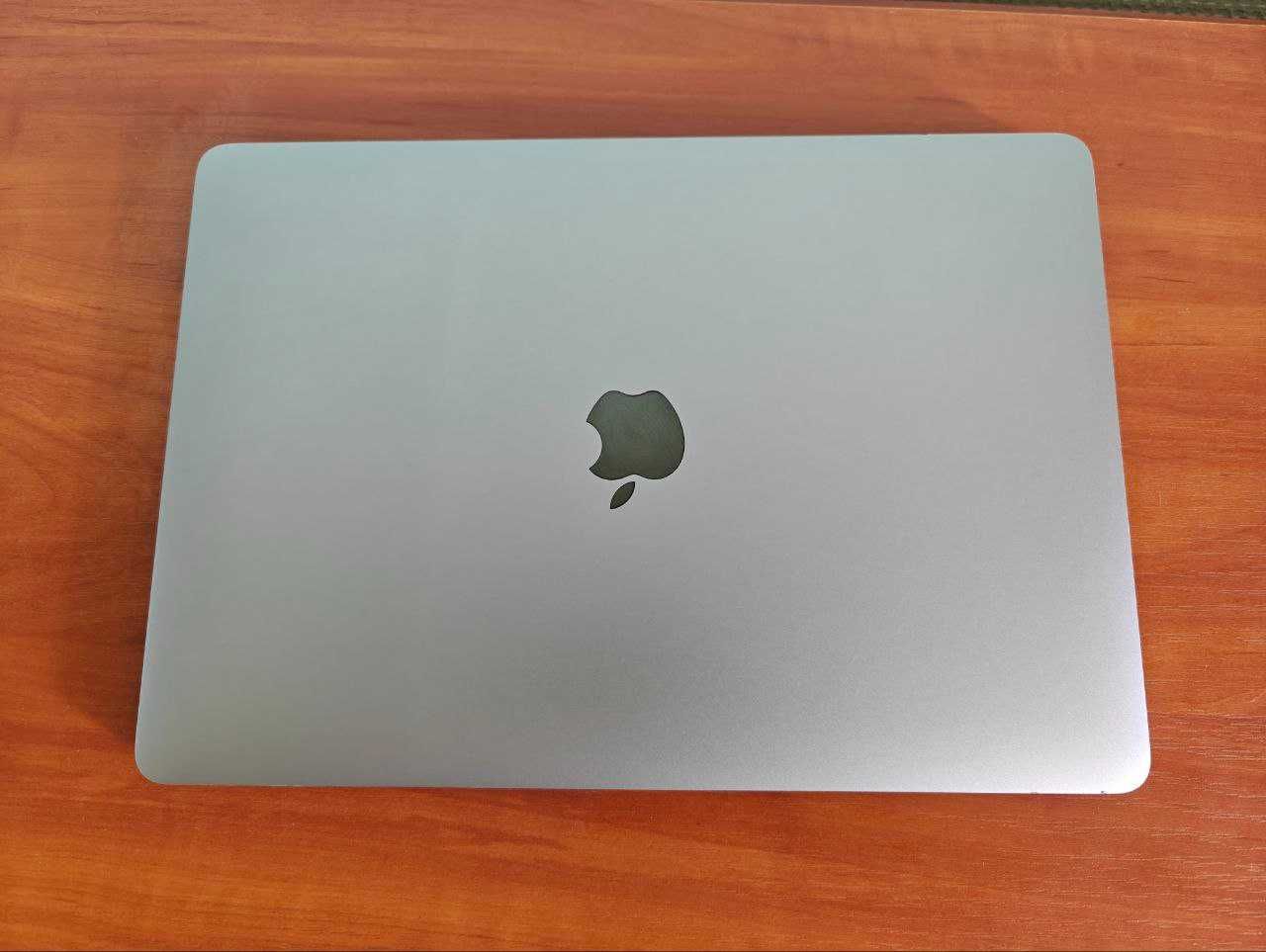 Apple MacBook Pro 13 2018 (A1989) with Touchbar. Space Gray