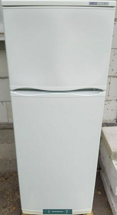 Продам холодильник Атлант