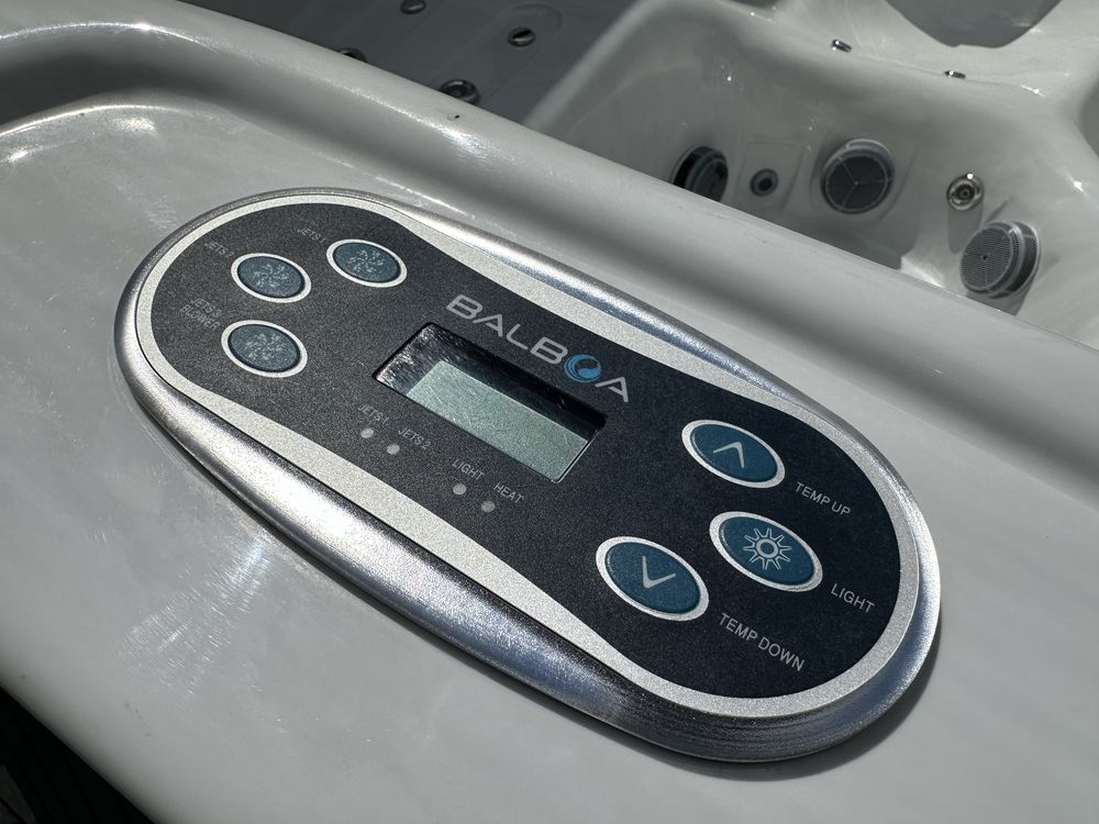 Jacuzzi Całoroczne – Duże, Luksusowe, Mega Wypas !!! BubbleSpa !!!