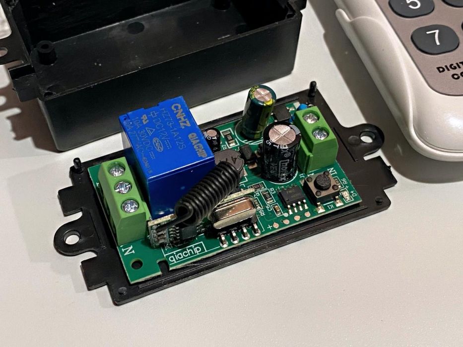 433МГц Бездротове реле та Пульт дистанційного керування (220В 10А)