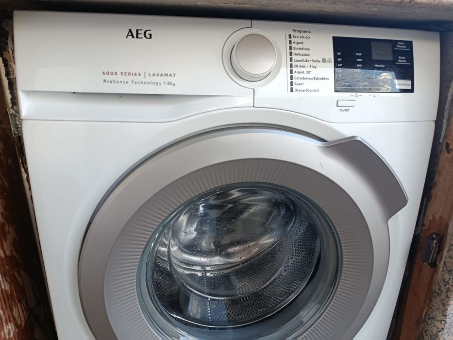 Maquina lavar roupa AEG 8kg