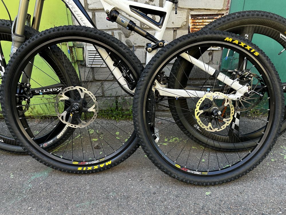 Велосипед Specialized Stumpjumper comp колеса Mavik