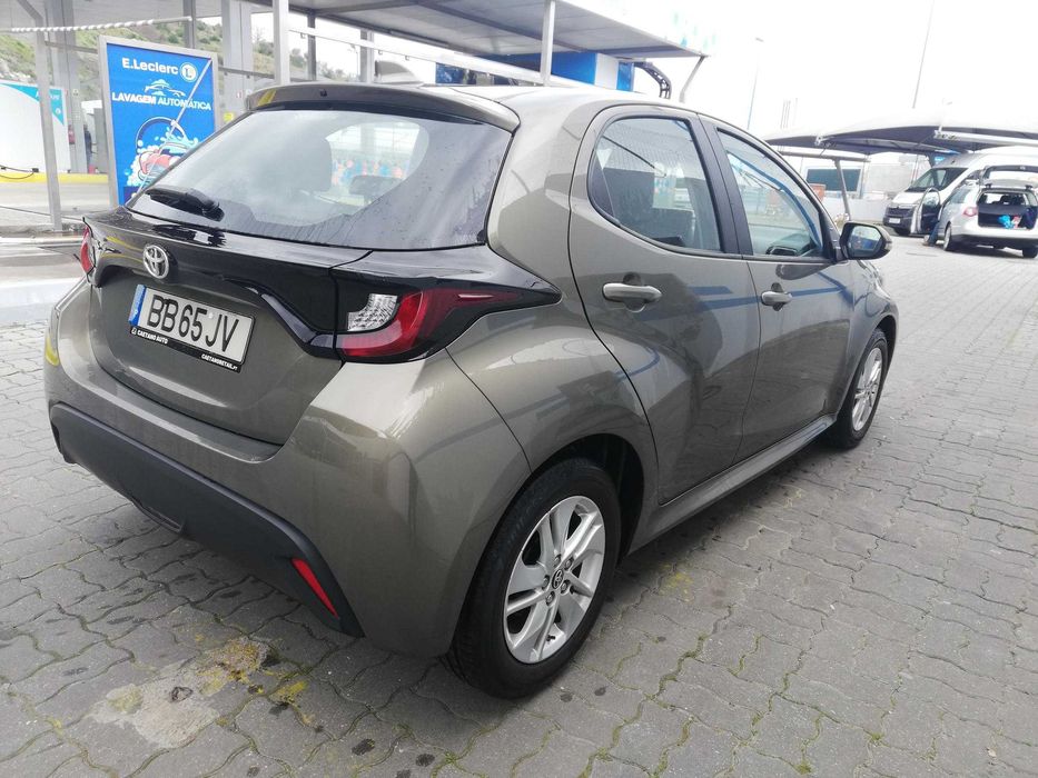 Toyota Yaris 1.0 Confort Plus